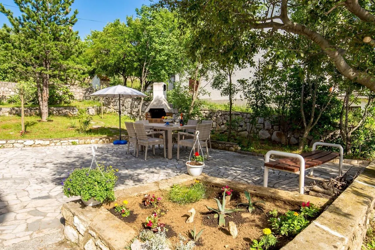 Apartments By The Sea Klenovica, Novi Vinodolski - 5575