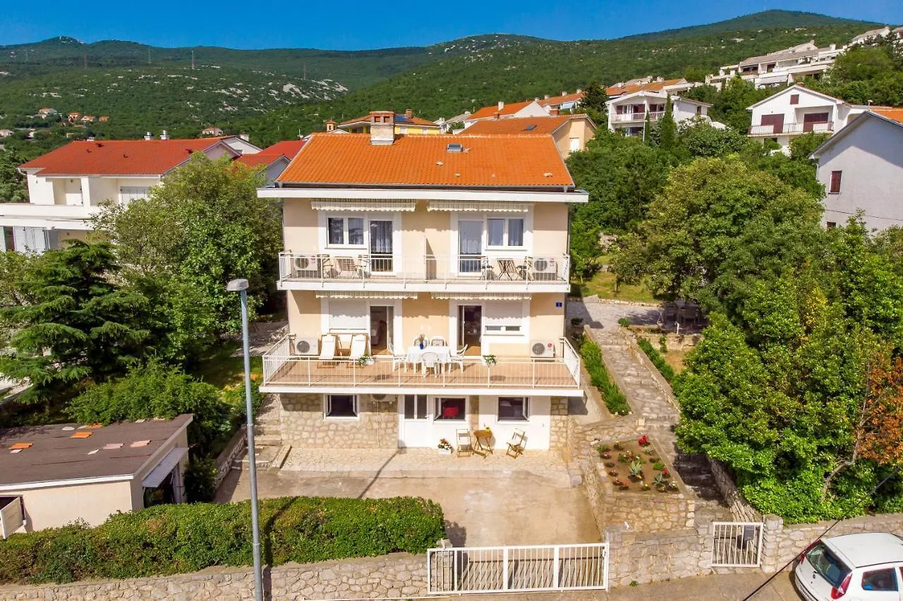 Apartments By The Sea Klenovica, Novi Vinodolski - 5575 Kroatien