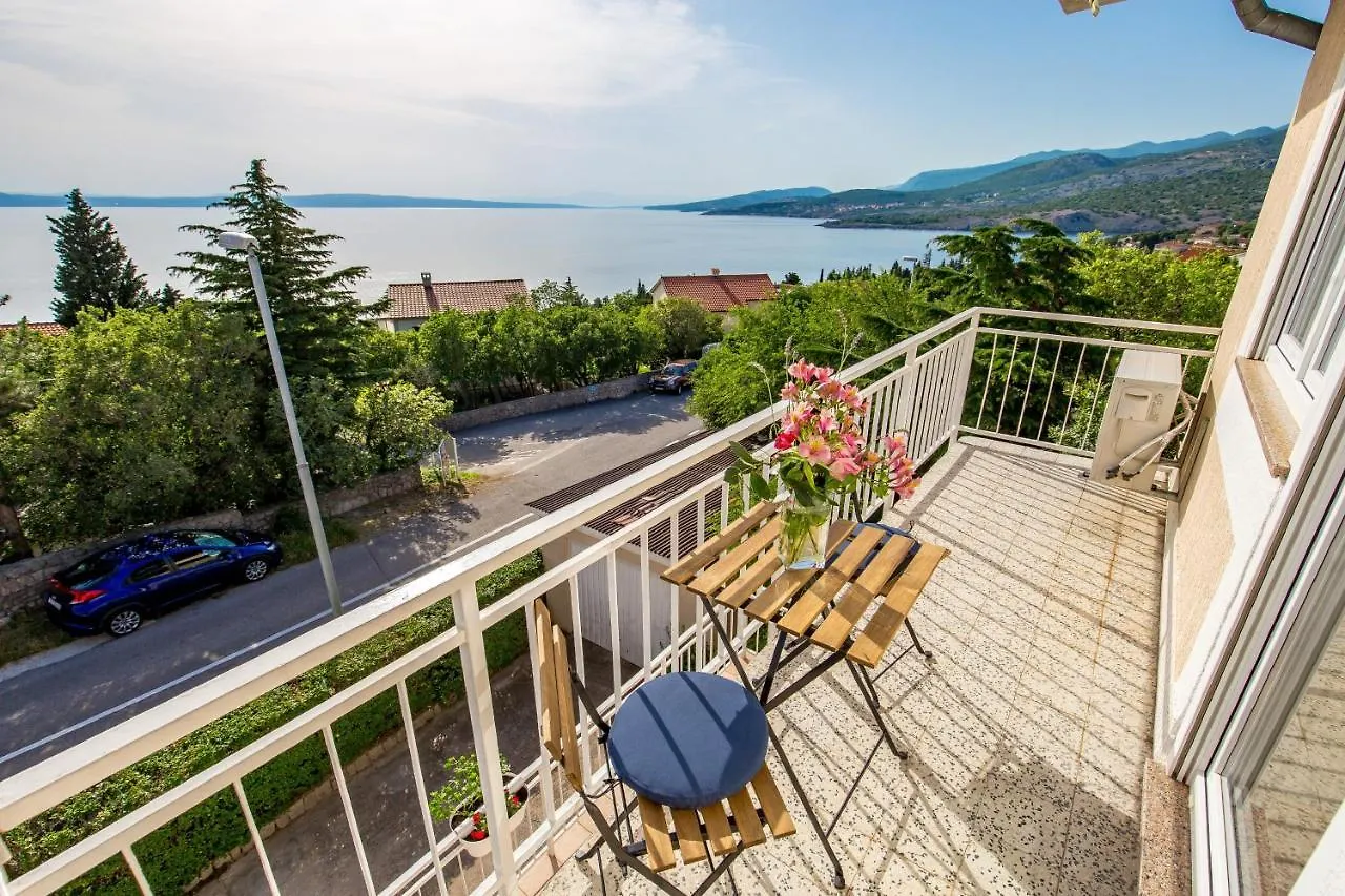 Apartments By The Sea Klenovica, Novi Vinodolski - 5575