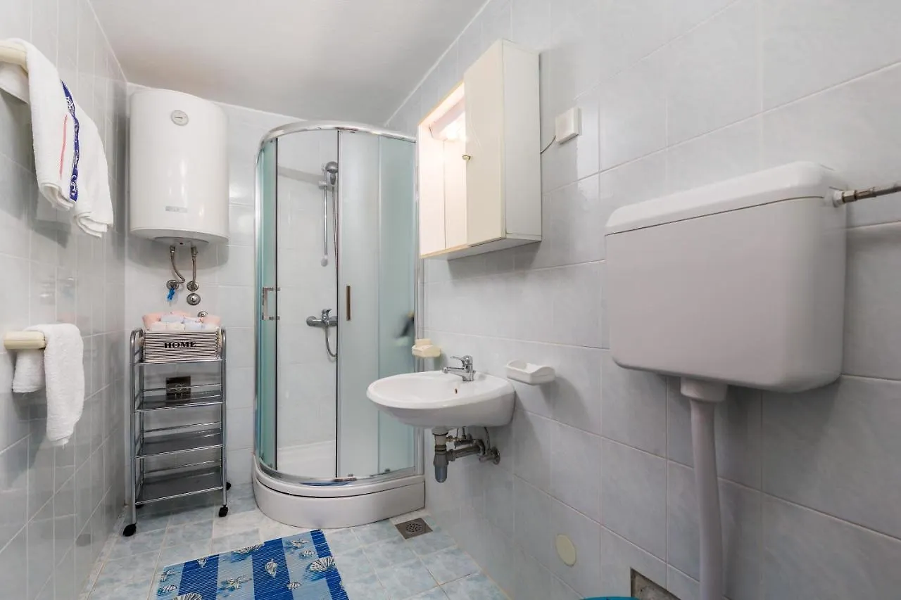 Apartments By The Sea Klenovica, Novi Vinodolski - 5575  Klenovica